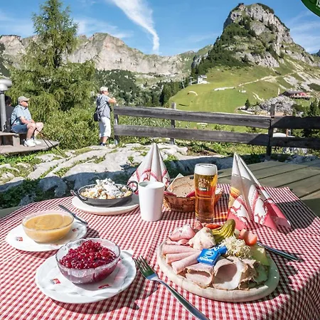 Berggasthof Rofan マウラッハ